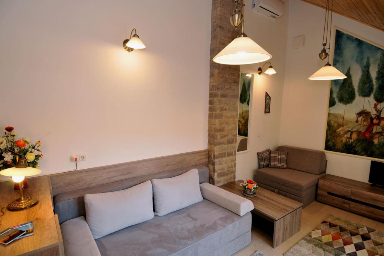 Patria Panzio Bed & Breakfast Eger Eksteriør bilde