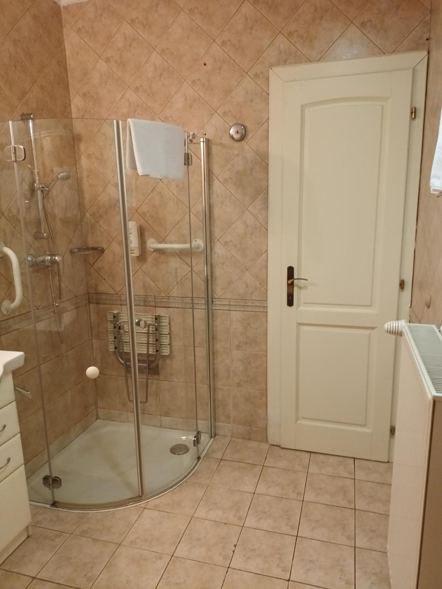 Patria Panzio Bed & Breakfast Eger Eksteriør bilde